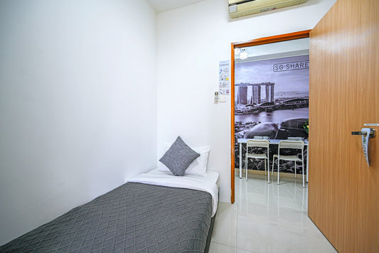 Common Bedroom with Balcony
