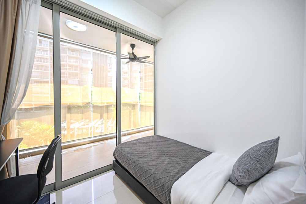 Common Bedroom with Balcony