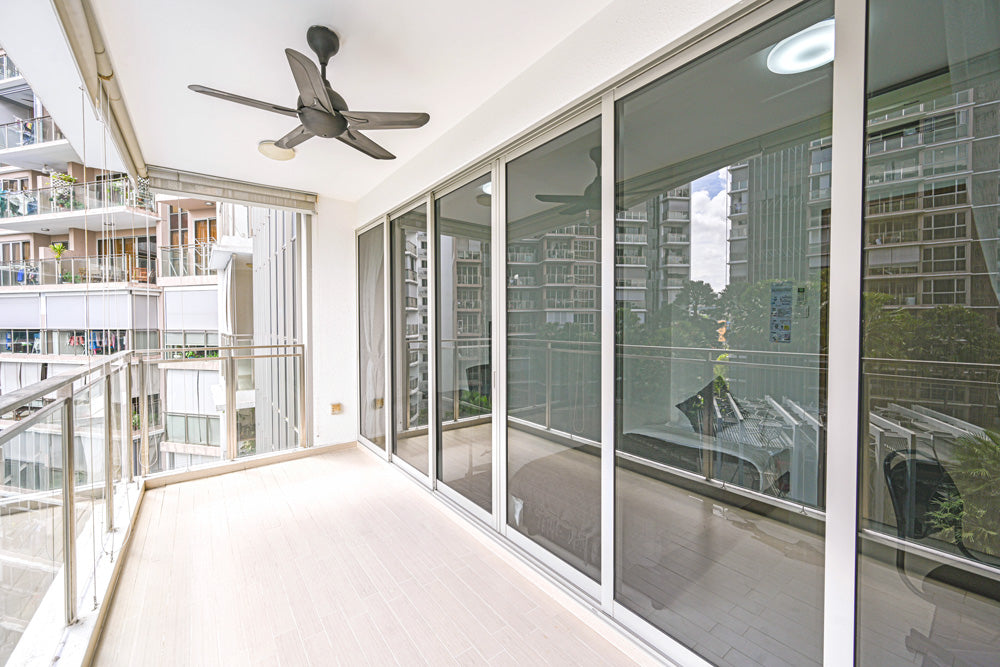 Common Bedroom with Balcony